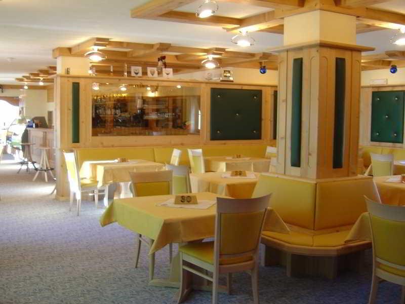 Hotel Valeria 리비뇨 외부 사진
